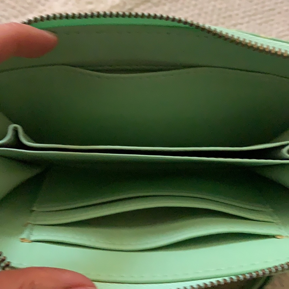 ▫️Target ▫️ Wallet - Picture 3 of 3